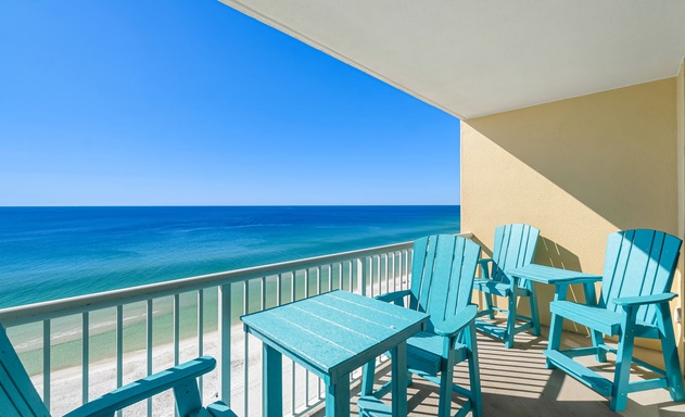 Majestic Beach Towers #2-1203 4