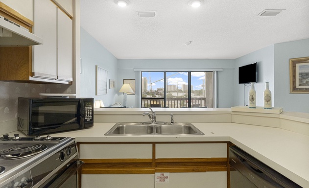 The Inn at St Thomas Square #1305A 9