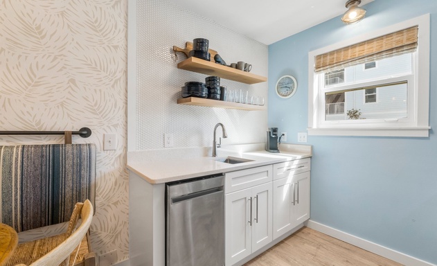 Beachside Villas #312 8