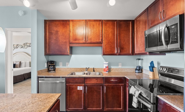 Laketown Wharf #1622 10