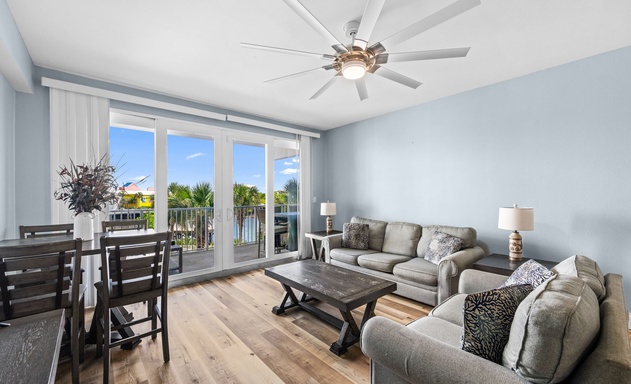 Laketown Wharf #0127 2