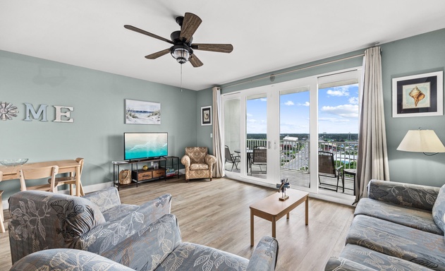 Laketown Wharf #1236 2