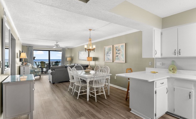 Regency Towers #0307 7