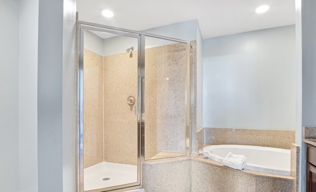 Laketown Wharf #0127 9