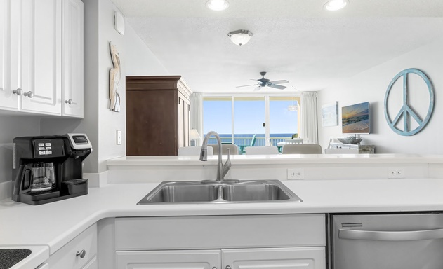 Majestic Beach Towers #2-1203 9