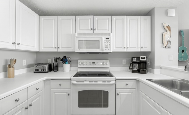 Majestic Beach Towers #2-1203 10