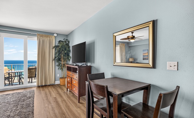 Laketown Wharf #1416 6