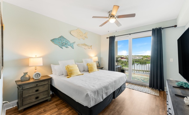 Laketown Wharf #0628 10