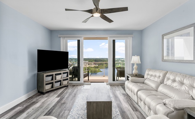 Laketown Wharf #1231 3