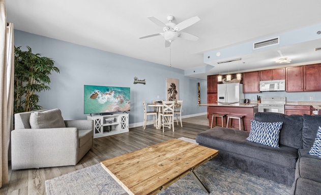 Laketown Wharf #1037 6