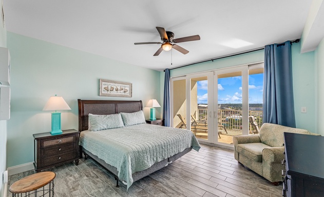 Laketown Wharf #1034 9