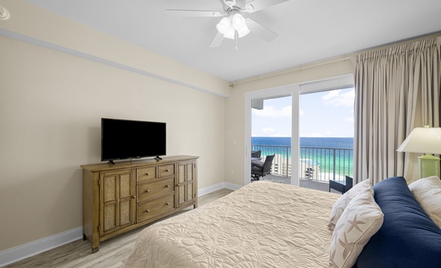 Laketown Wharf #1826 10