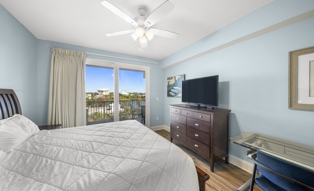 Laketown Wharf #0201 10