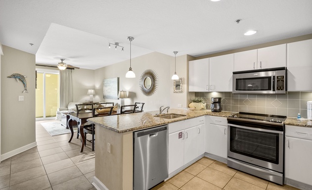 Grand Panama #1-1704 6