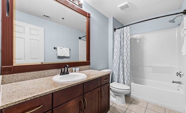 Laketown Wharf #1537 6