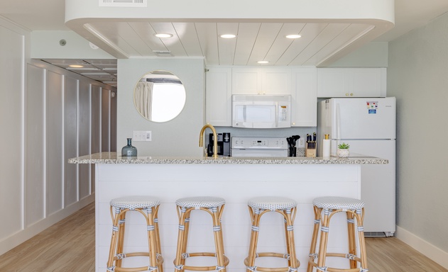 Edgewater Beach Resort Tower 3 #0806 7