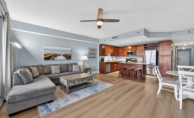 Laketown Wharf #1117 5