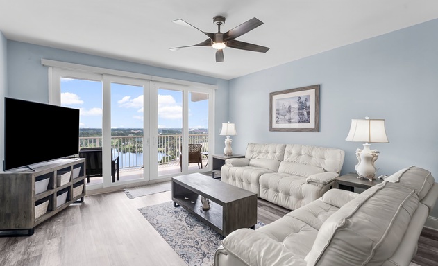 Laketown Wharf #1231