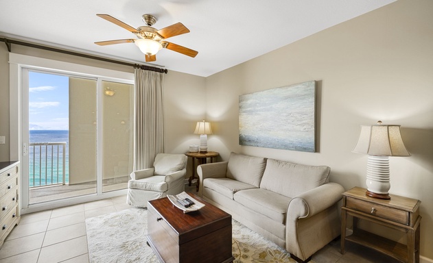 Grand Panama #1-1704 2