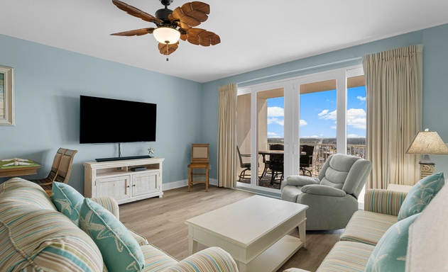 Laketown Wharf #1433