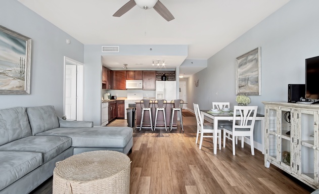 Laketown Wharf #0109 3