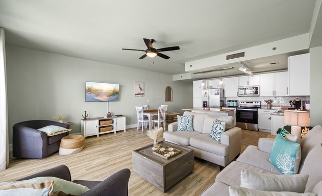 Laketown Wharf #0703 5