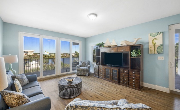 Laketown Wharf #0201 2