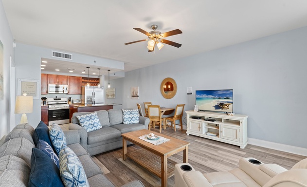 Laketown Wharf #0431