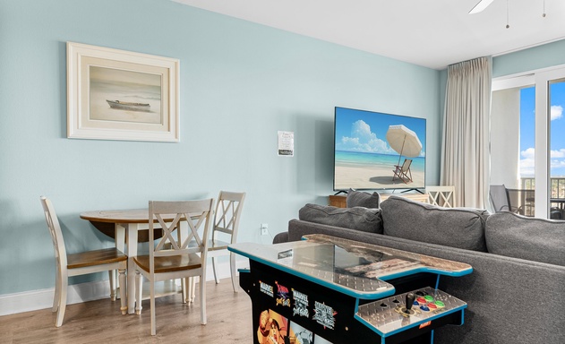 Laketown Wharf #1931 4