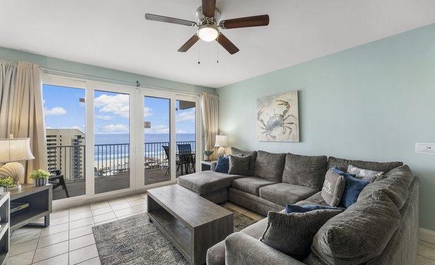 Laketown Wharf #1022