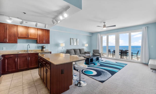 Laketown Wharf #1818 5