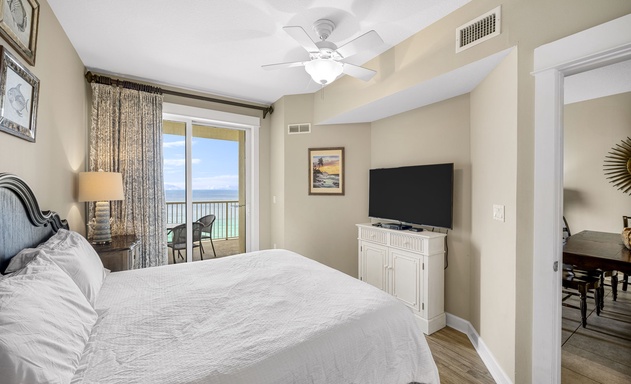 Grand Panama #1-1704 10