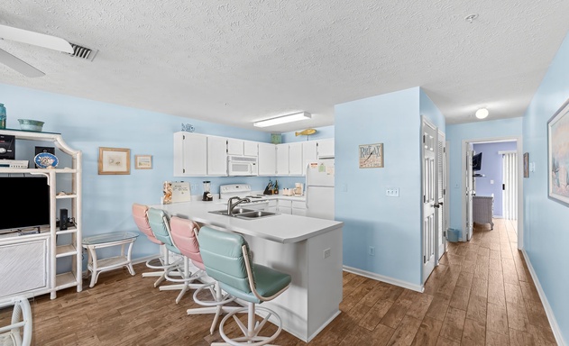 Peachtree Place II C202 8