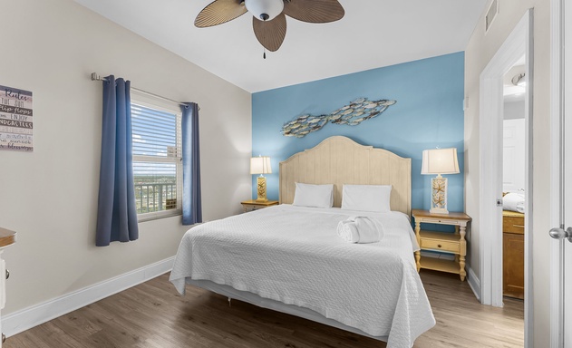 Laketown Wharf #1314 3