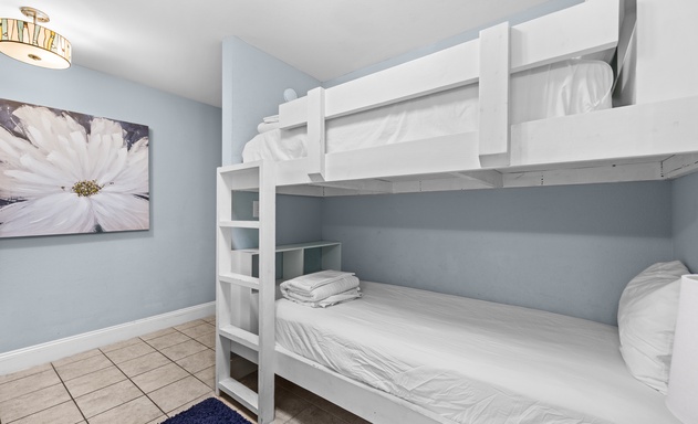 Laketown Wharf #1537 8