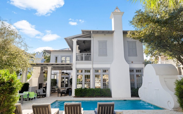 103 E Kingston