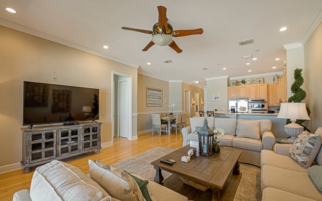 Bradenton Beach Club Unit F 4