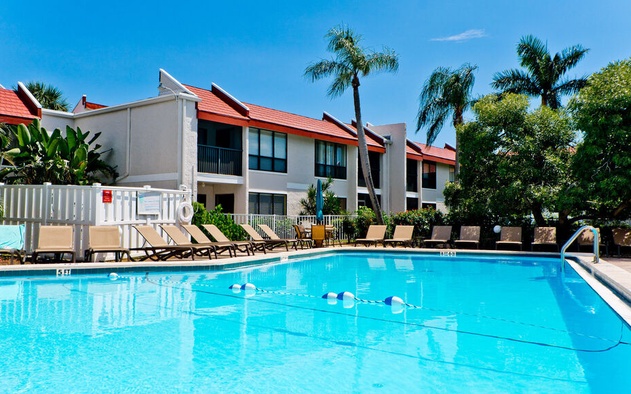 Runaway Bay Unit 273 3