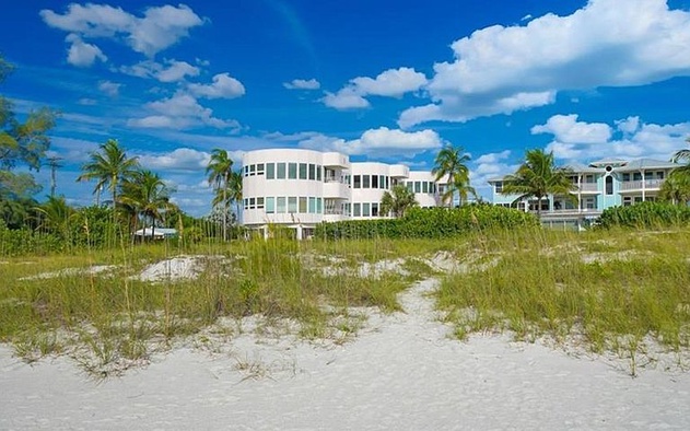 Island Paradise #4 8