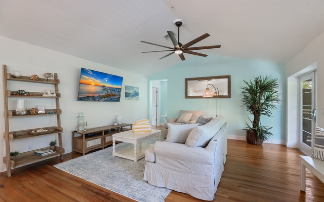 High Tide Haven 10