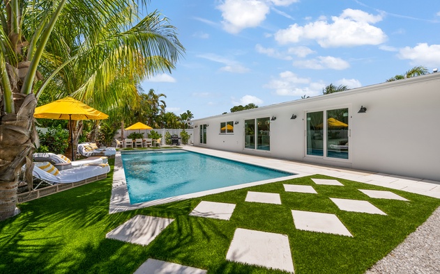 Serenity at Bay Palms 6