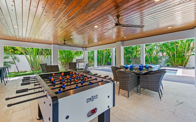 Crystal Waves Oasis 7