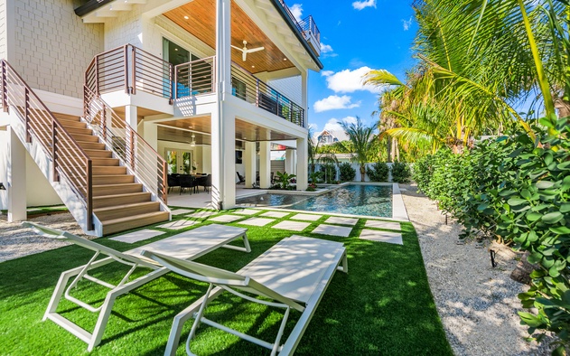 Annabella By The Sea