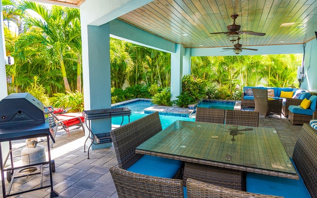 Tiki Beach 6