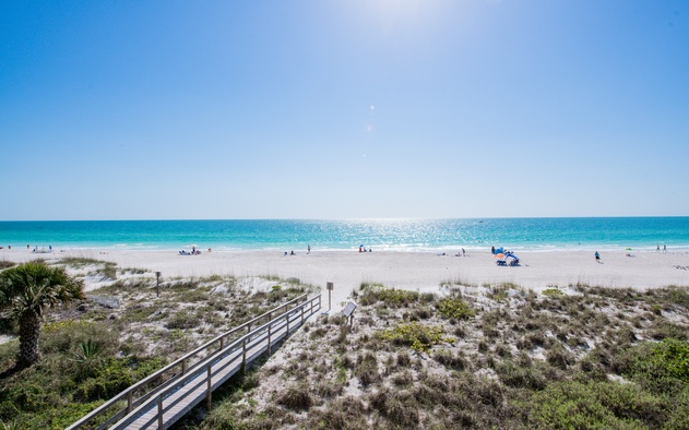 Anna Maria Island Club 20 9