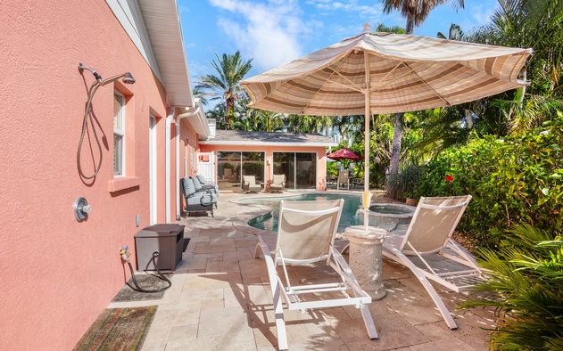 Coral Palms 5