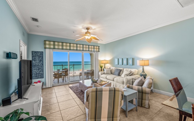 Direct Beach Front 4