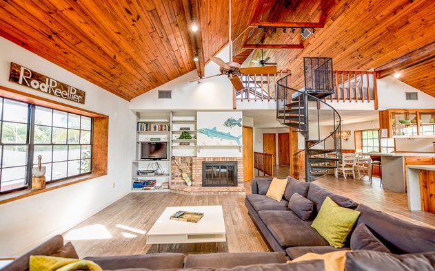 Tree Top Bungalow 3