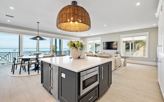 Bay View Beauty 10