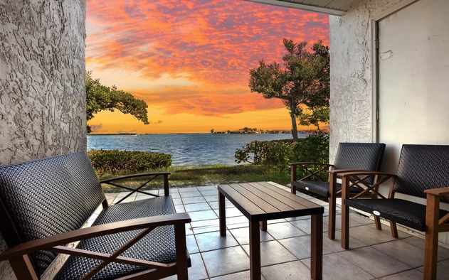 Beach and Bay Getaway at Runaway Bay #139 2